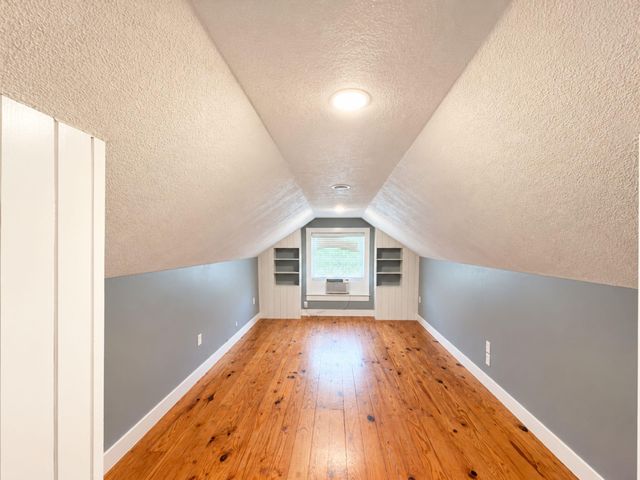 5223 Avenue O, Galveston, TX 77551