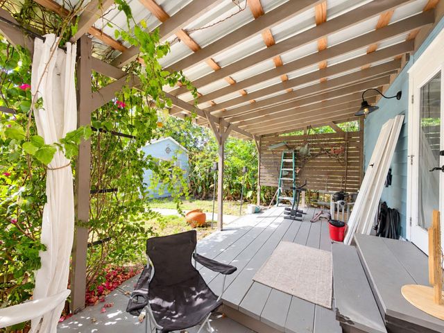 5223 Avenue O, Galveston, TX 77551