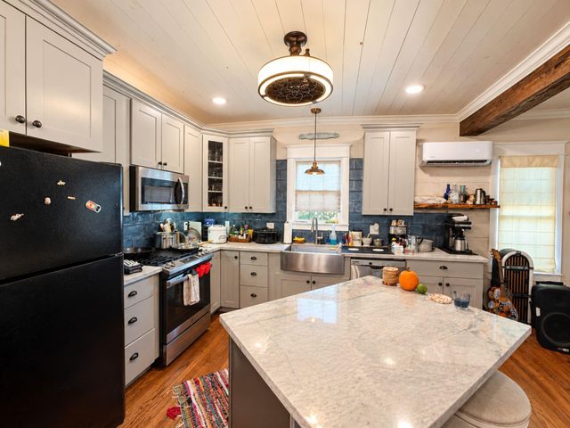 5223 Avenue O, Galveston, TX 77551