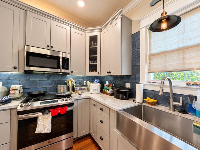 5223 Avenue O, Galveston, TX 77551