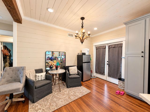 5223 Avenue O, Galveston, TX 77551