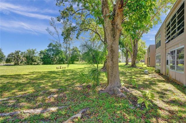 7895 Margate Boulevard 203, Margate, FL 33063
