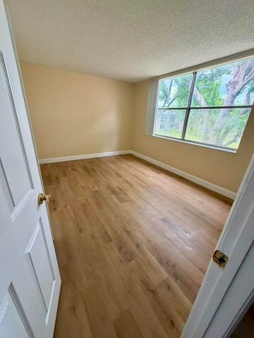 7895 Margate Boulevard 203, Margate, FL 33063