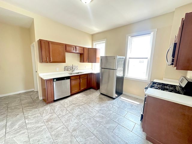 3759 S Union Avenue 2F, Chicago, IL 60609