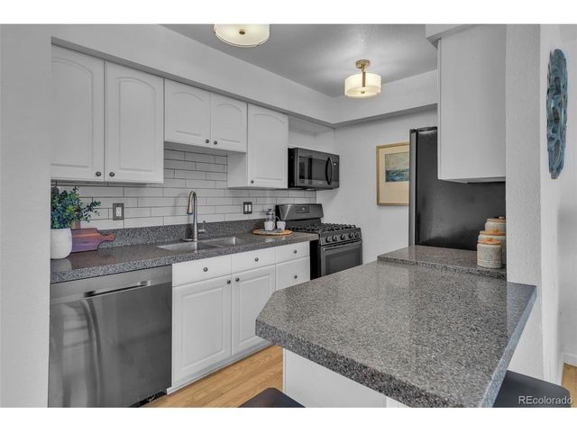 2808 Eaton St, Wheat Ridge, CO 80214