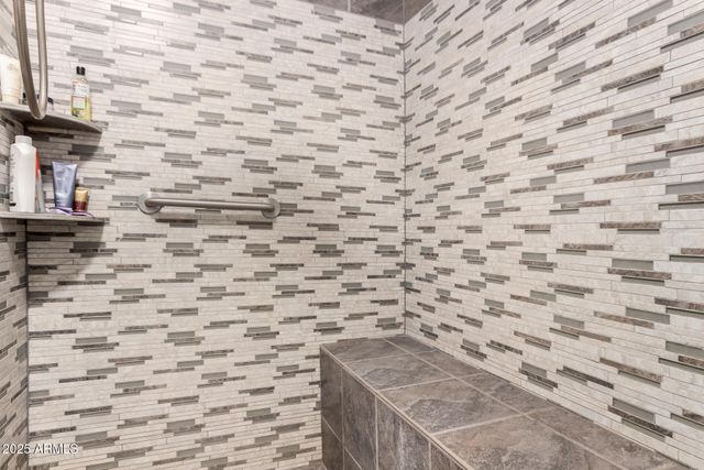 3301 S GOLDFIELD Road 2068, Apache Junction, AZ 85119