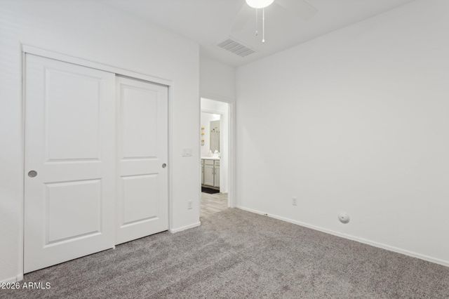 17334 W WANDERING CREEK Road, Goodyear, AZ 85338