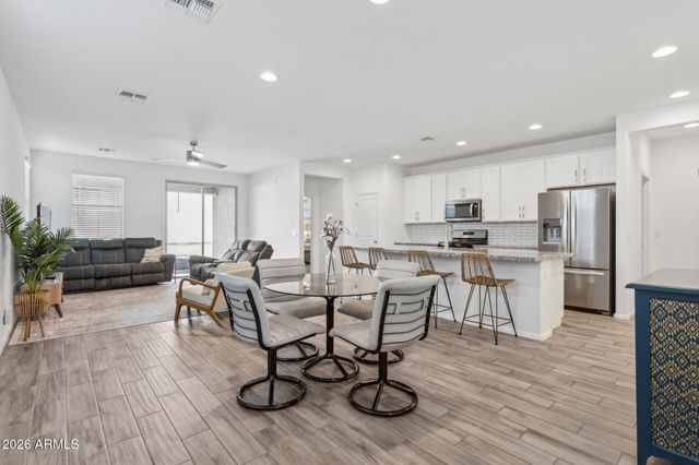 17334 W WANDERING CREEK Road, Goodyear, AZ 85338