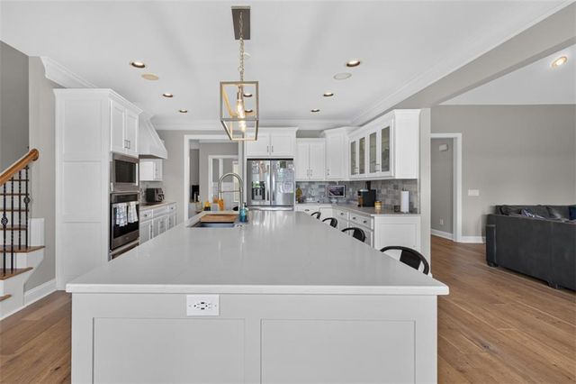 5704 Avalon Commons Way, Clermont, GA 30527
