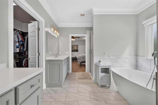 5704 Avalon Commons Way, Clermont, GA 30527