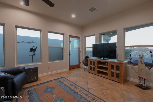 1216 Titania Court, Las Cruces, NM 88007