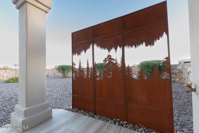 1216 Titania Court, Las Cruces, NM 88007