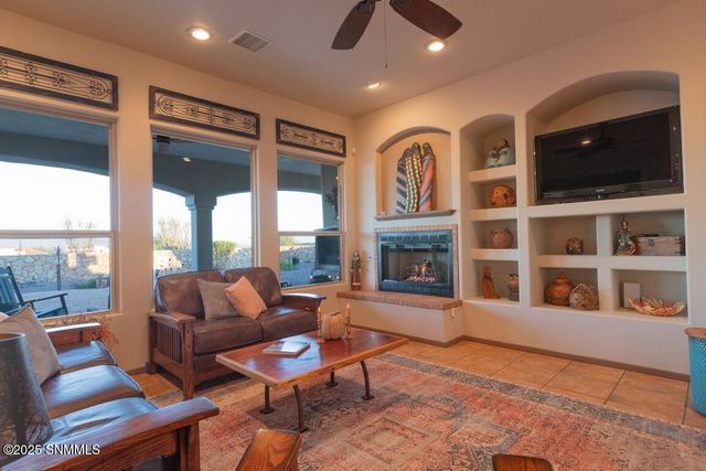 1216 Titania Court, Las Cruces, NM 88007