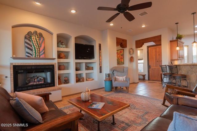 1216 Titania Court, Las Cruces, NM 88007