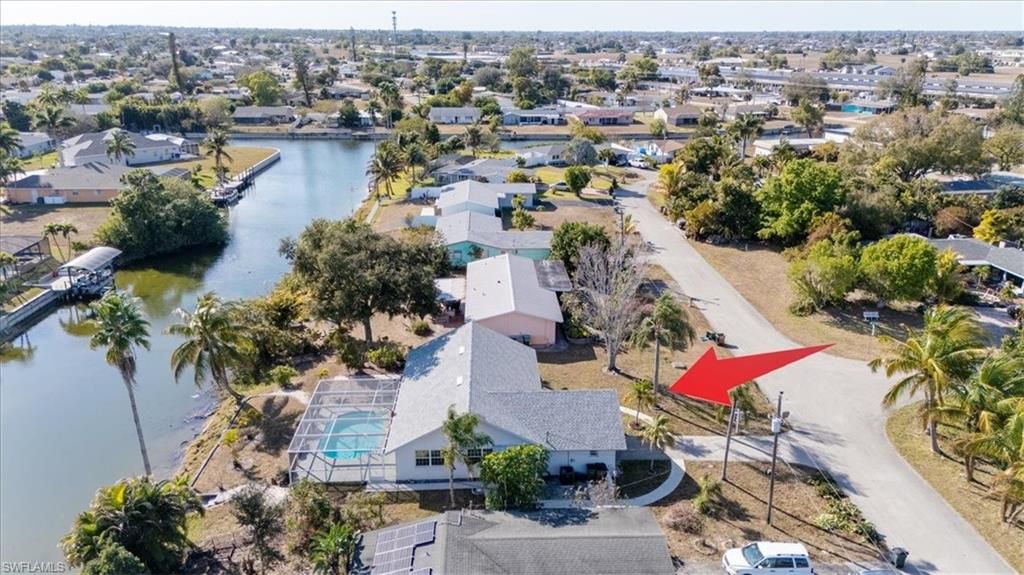 1302 NE 4th TER, CAPE CORAL, FL 33909 — photo 4