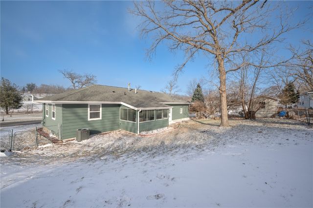3979 Cox Avenue NW, Cedar Rapids, IA 52405