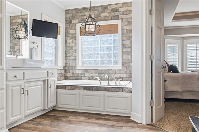 10777 W 179th Terrace, Overland Park, KS 66013