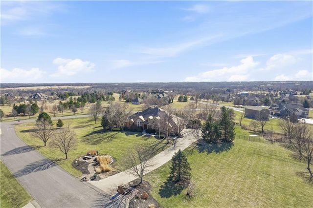 10777 W 179th Terrace, Overland Park, KS 66013