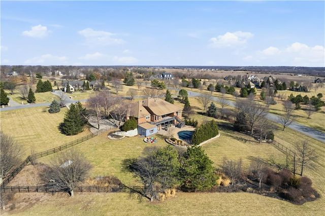 10777 W 179th Terrace, Overland Park, KS 66013