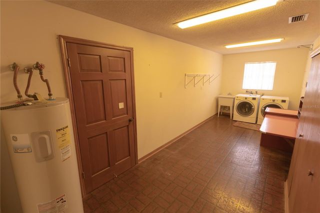 3618 ROYAL COURT N, Lakeland, FL 33812