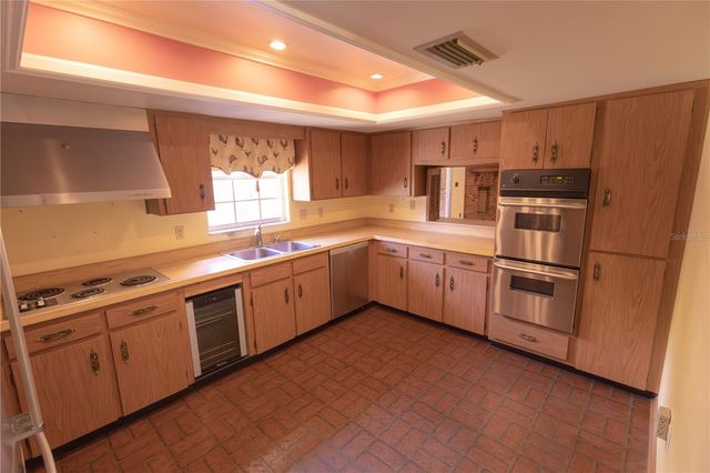 3618 ROYAL COURT N, Lakeland, FL 33812