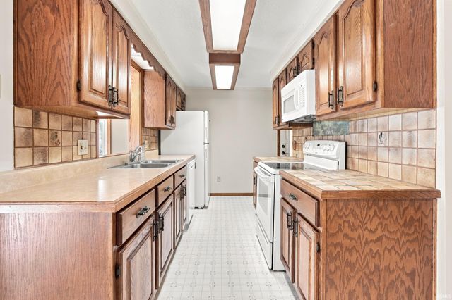 228 Twillo Run Drive, New Haven, IN 46774