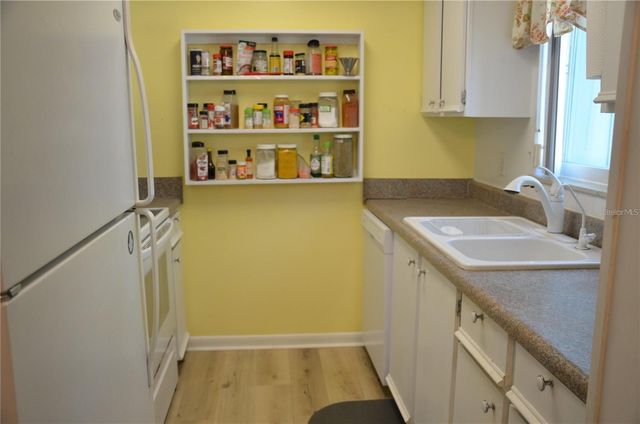 1960 UNION STREET 19, Clearwater, FL 33764