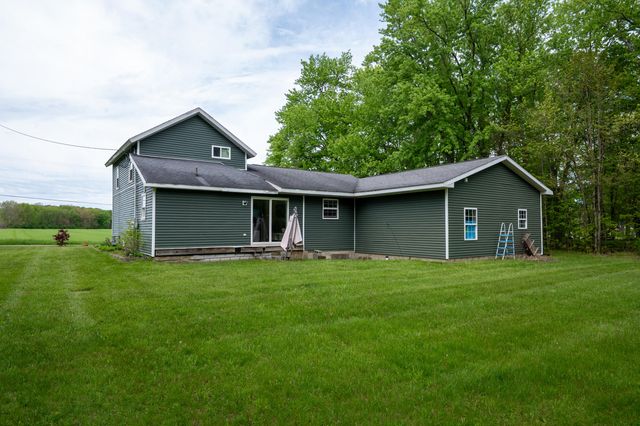 8521 Kephart Lane, Berrien Springs, MI 49103