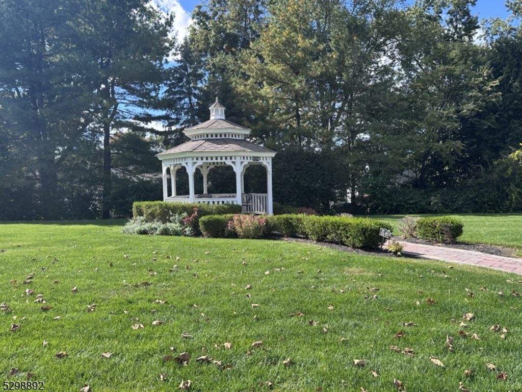 110 Carter Rd, Wanaque Boro, NJ 07420 — photo 4