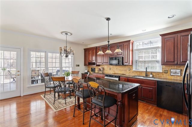 12305 Lynwood Dr, Glen Allen, VA 23059