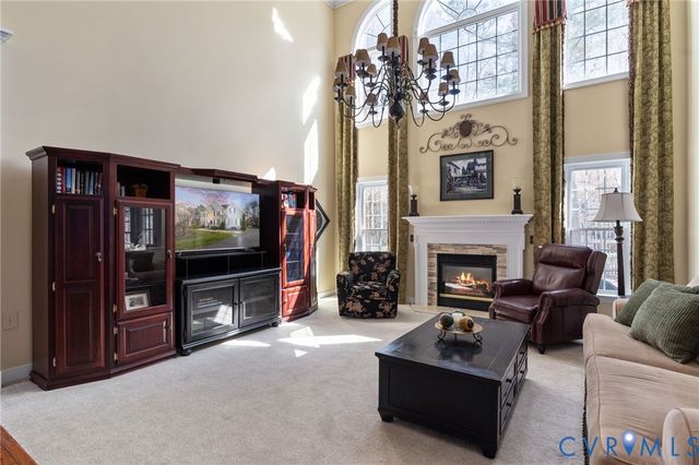 12305 Lynwood Dr, Glen Allen, VA 23059