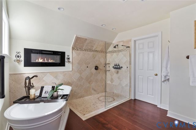 12305 Lynwood Dr, Glen Allen, VA 23059