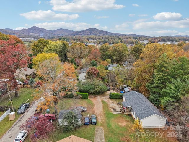 34 Emory Place, Asheville, NC 28806