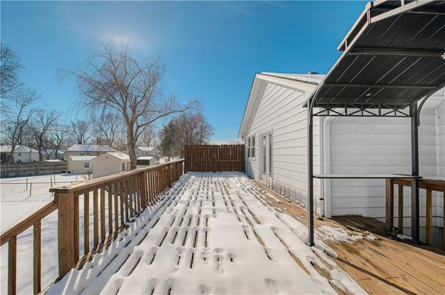 3925 S Bedford Avenue, Independence, MO 64055