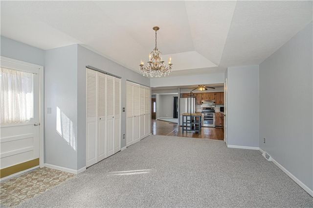 3925 S Bedford Avenue, Independence, MO 64055