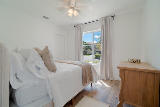 1840 Capeside Circle, Wellington, FL 33414