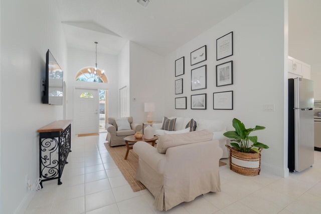 1840 Capeside Circle, Wellington, FL 33414