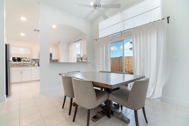 1840 Capeside Circle, Wellington, FL 33414