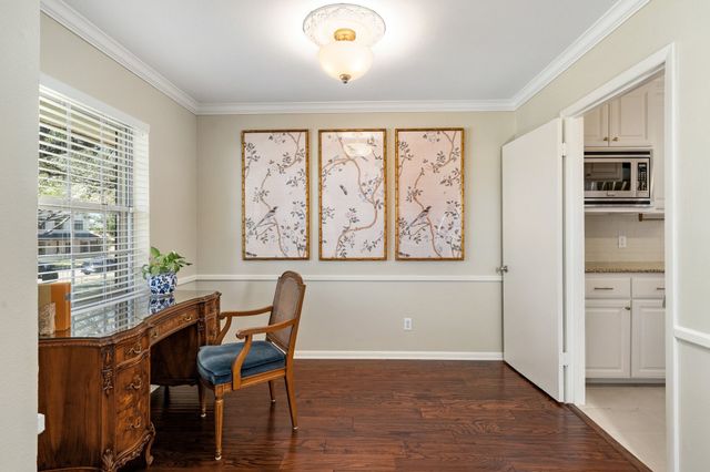 9616 Vinewood Drive, Dallas, TX 75228