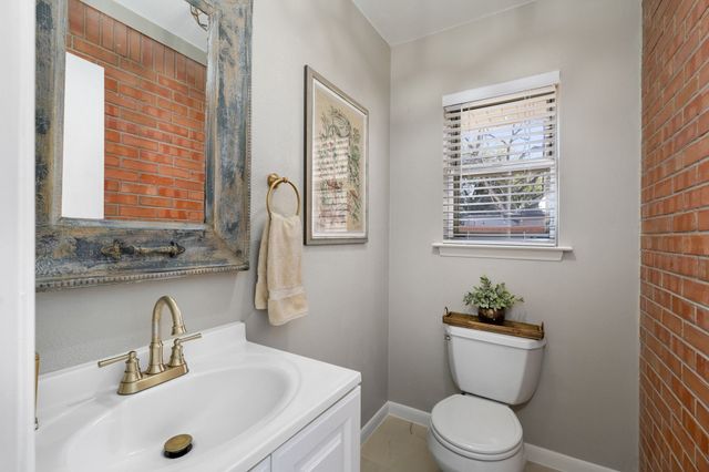 9616 Vinewood Drive, Dallas, TX 75228