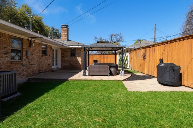 9616 Vinewood Drive, Dallas, TX 75228