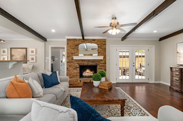 9616 Vinewood Drive, Dallas, TX 75228