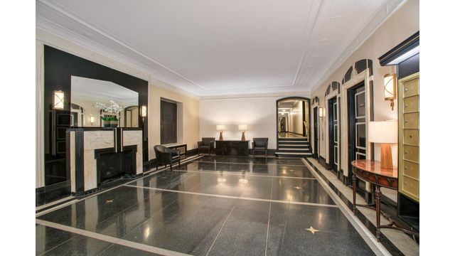 255 Cabrini Blvd Apt 4D, New York City, NY 10040