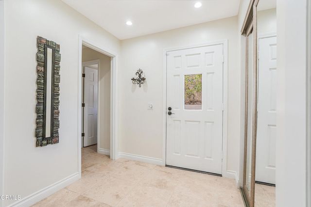 6065 Cielo Vista Court, Camarillo, CA 93012