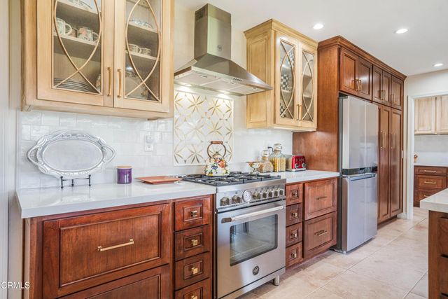 6065 Cielo Vista Court, Camarillo, CA 93012