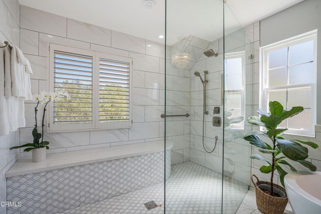 6065 Cielo Vista Court, Camarillo, CA 93012