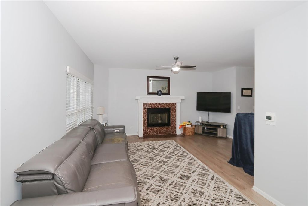 2 Terrace Lane, Lake Zurich, IL 60047 — photo 4