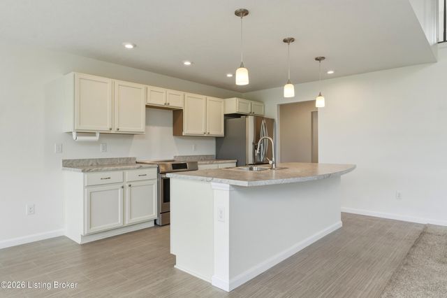 39 Morningside Dr, Shelbyville, KY 40065