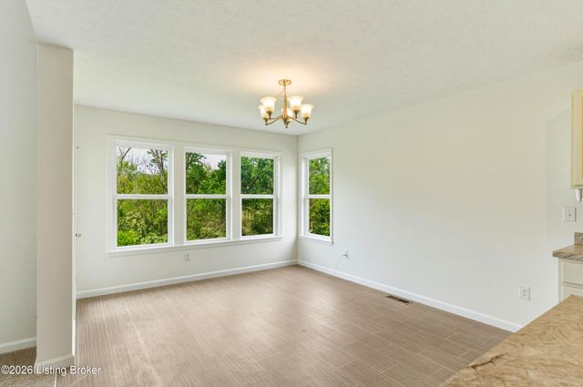 39 Morningside Dr, Shelbyville, KY 40065