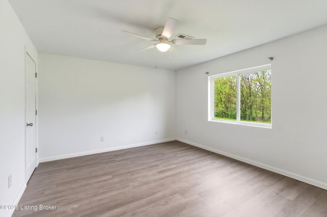 39 Morningside Dr, Shelbyville, KY 40065